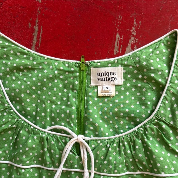 Unique Vintage Green Dress with White Dots - Picture 2 of 5